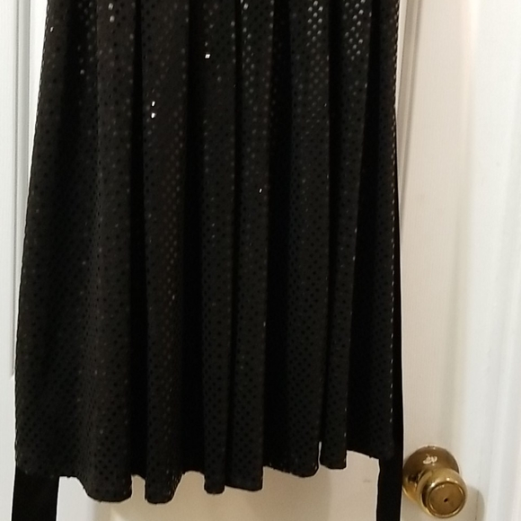 Dress - Picture 3 of 5